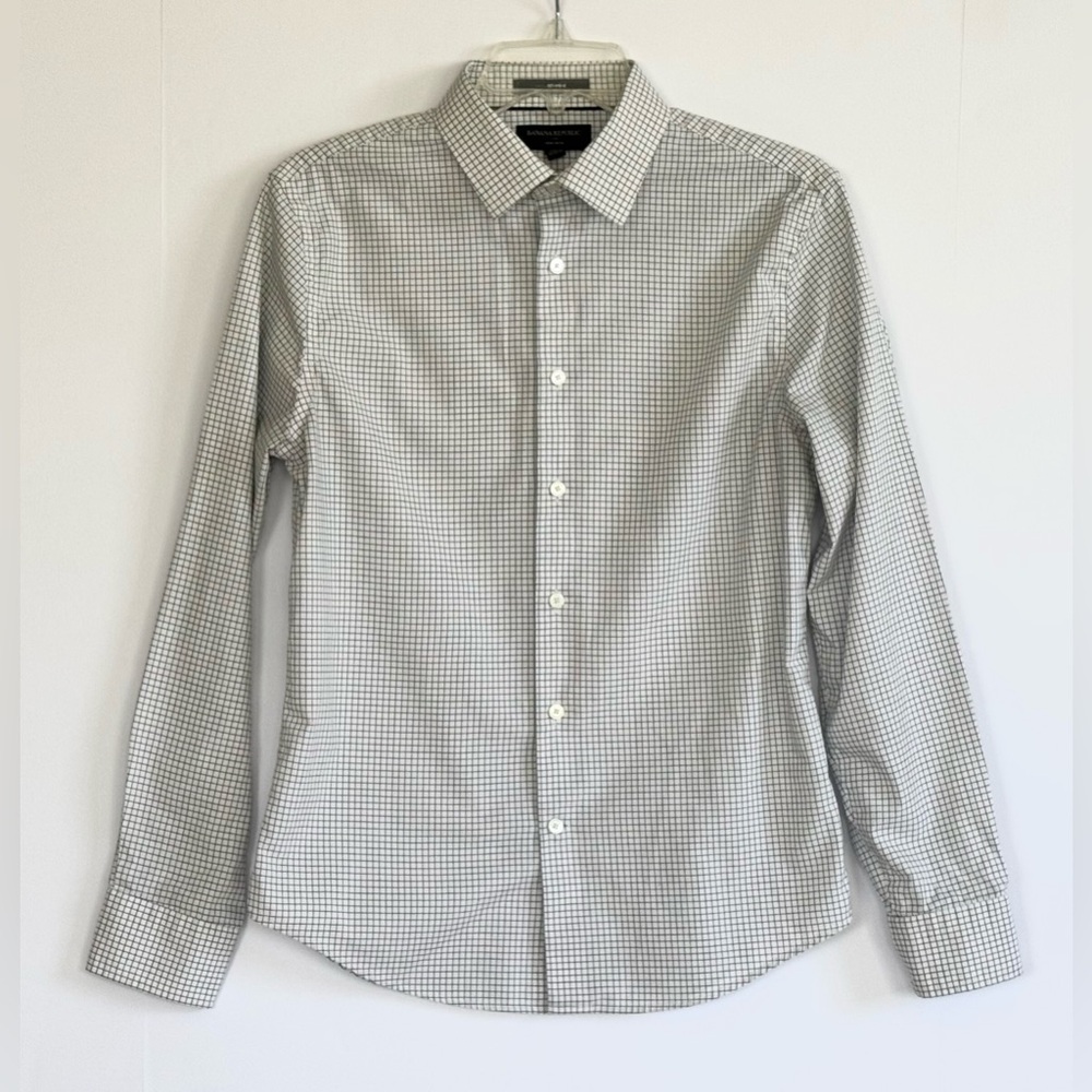 Banana Republic Non-Iron Untucked Dress Shirt – White Plaid, Size Small